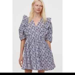 H&M Floral Puff Sleeve Dress Small BLOGGER FAVORITE